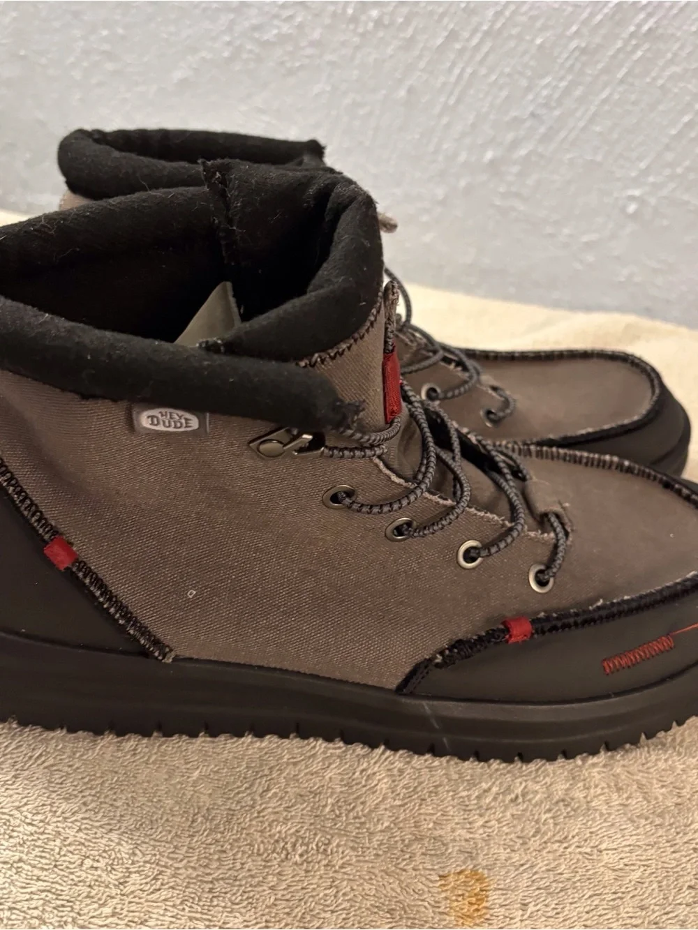 Hey Dude Men's Grey and Black Lace-Up Casual Boots with Red Accents SZ 12